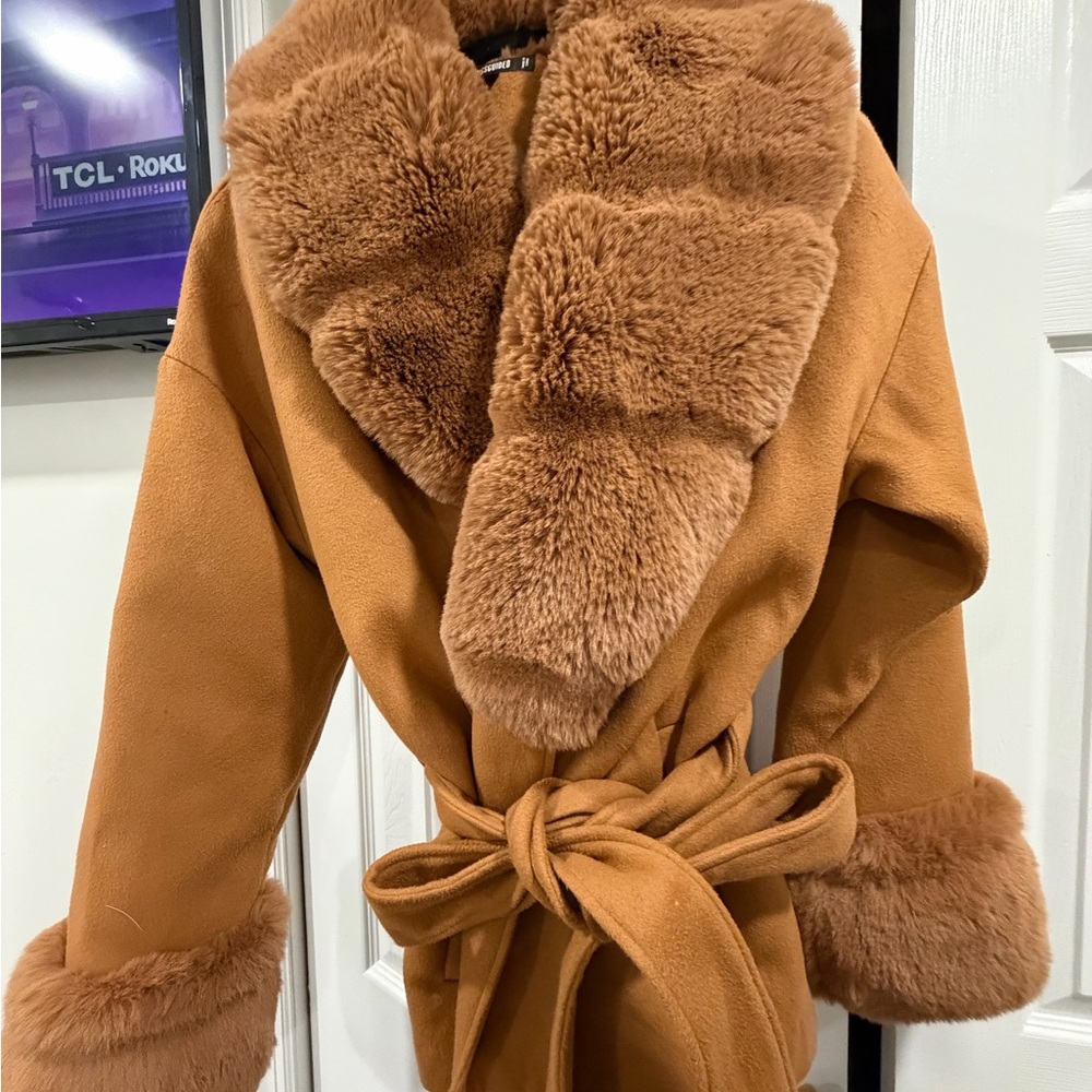 Missguided + Cozy Brown Teddy Jacket